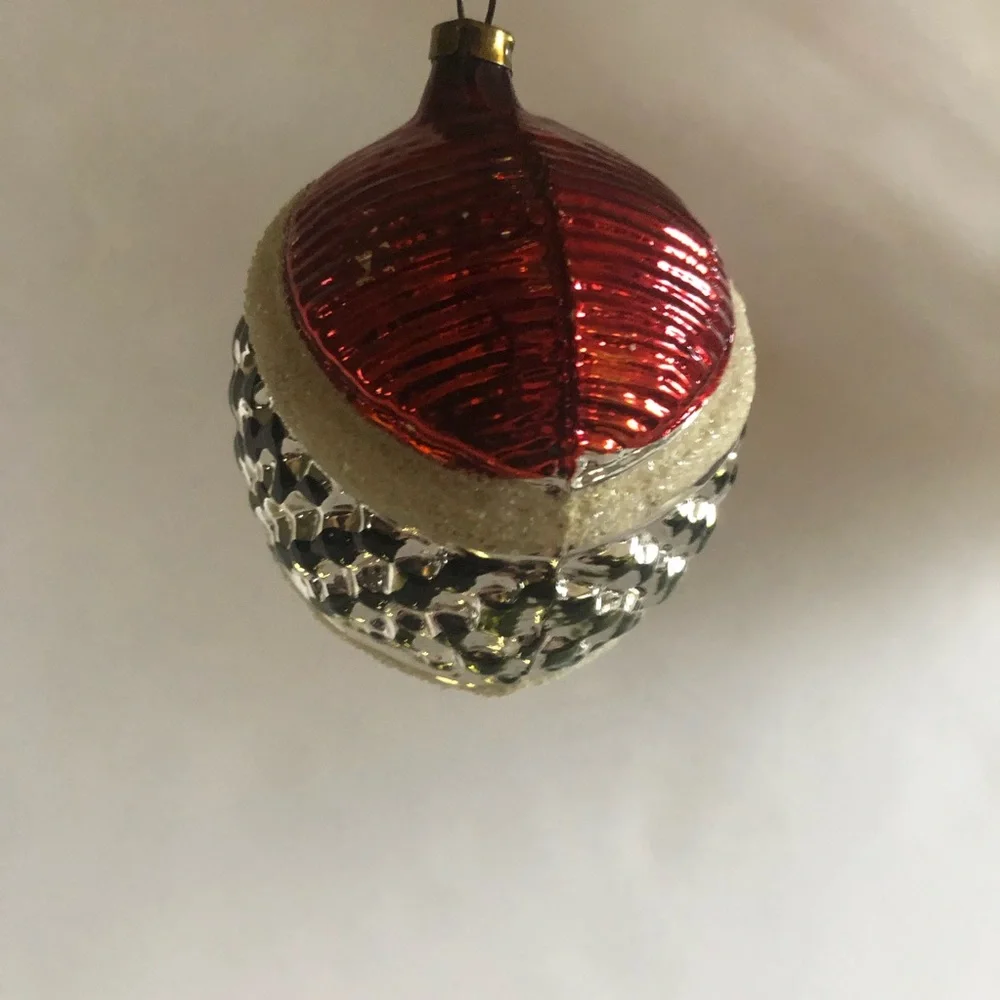 N/A christmas ornament